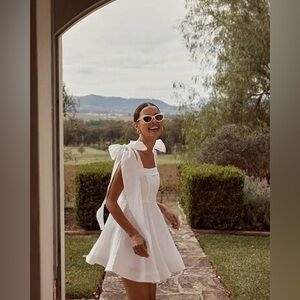 Dissh Aisle Bow Linen White Dress